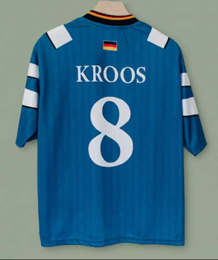 FIVE SLEEVE GERMANY RETRO KIT KROOS 8