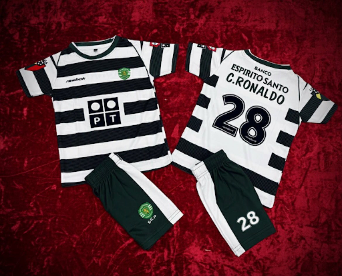 C.RONALDO KIDS JERSEY WITH SHORTS