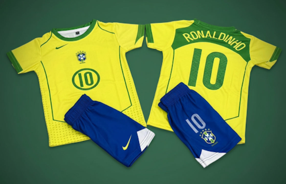 KIDS RONALDINHO 10 SHORTS WITH JERSEY