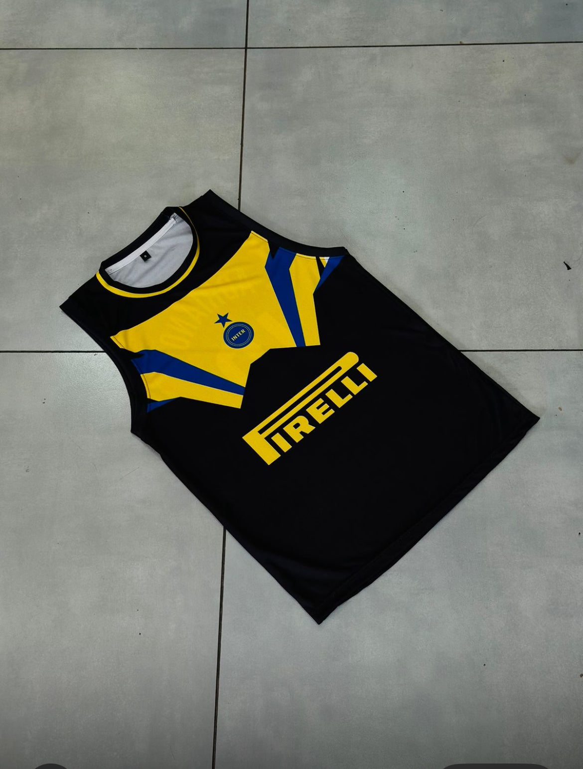 SLEEVE LESS ADRIANO JERSEY